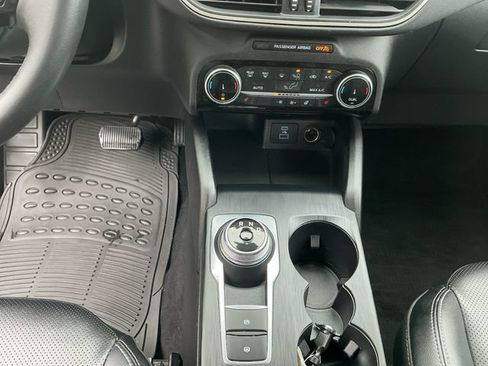 Used 2022 Ford Escape SEL AWD/4WD image 11