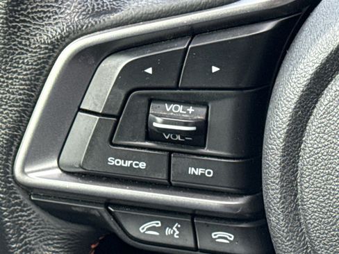 Used 2022 Subaru Crosstrek 2.5i Limited w/ Moonroof Package 2 image 19