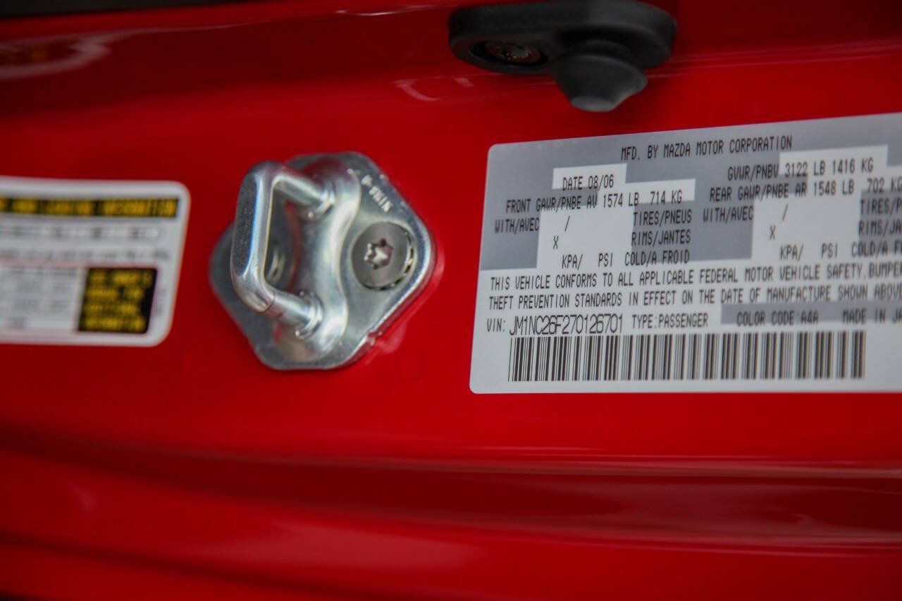 Used 2007 MAZDA MX-5 Miata Grand Touring w/ Premium Pkg RWD image 47