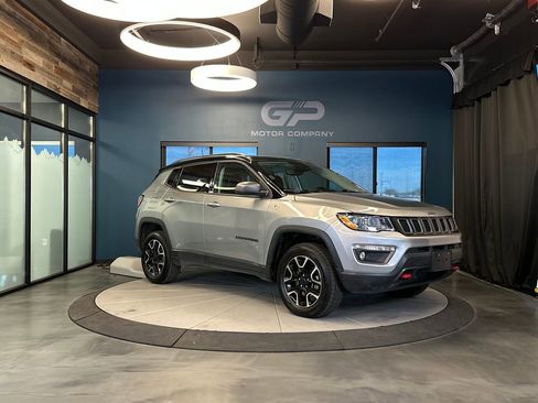 Used 2021 Jeep Compass Trailhawk w/ Sun and Sound Group AWD/4WD image 1