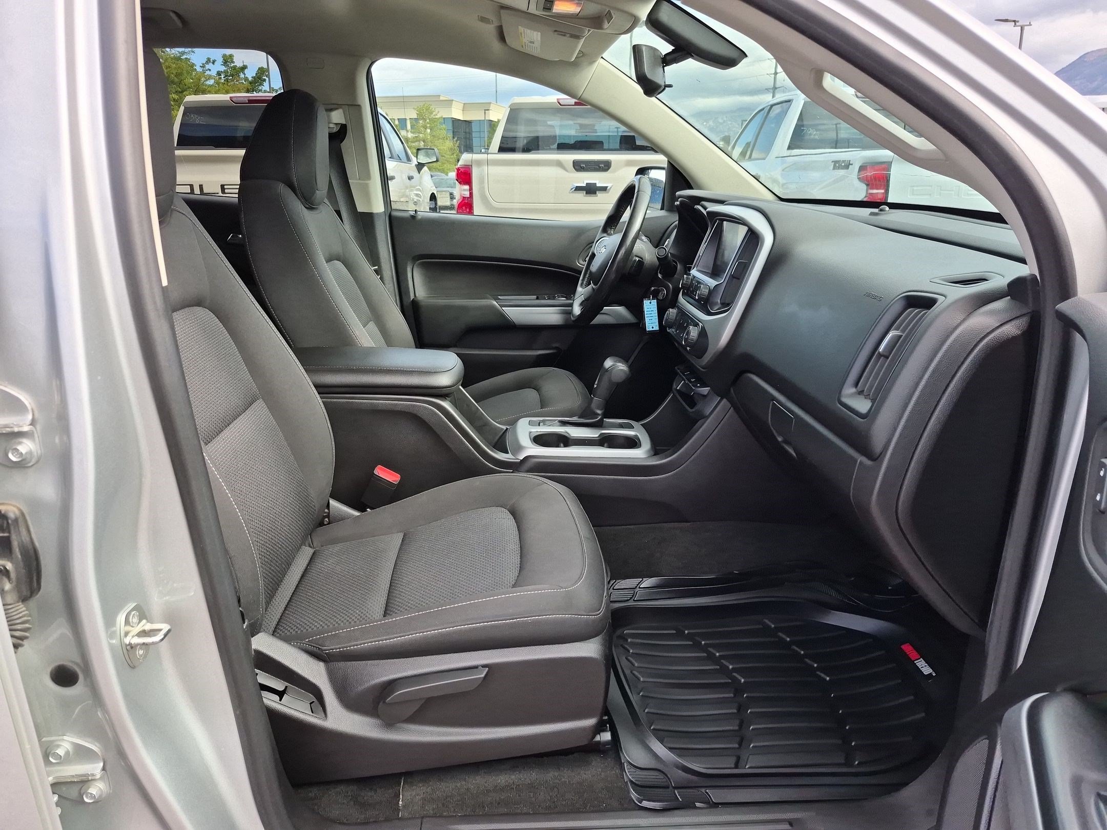 Used 2018 Chevrolet Colorado LT w/ LT Convenience Package RWD image 29