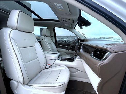 Used 2023 GMC Yukon Denali w/ Max Trailering Package image 16