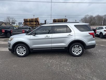 Used 2017 Ford Explorer XLT