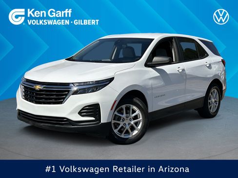 Used 2024 Chevrolet Equinox LS w/ LS Convenience Package FWD image 1