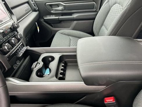 New 2026 RAM 1500 Big Horn AWD/4WD image 31