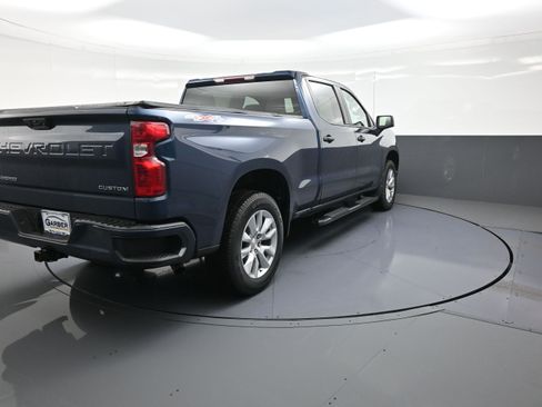 Used 2023 Chevrolet Silverado 1500 Custom image 3