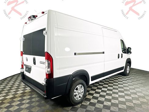 New 2026 RAM ProMaster 2500 w/ Quick Order Package 22G SLT image 7