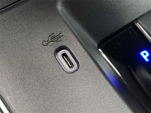 Used 2026 Toyota Corolla Cross XSE image 27