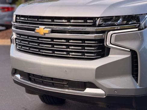 Used 2024 Chevrolet Tahoe Premier RWD image 10