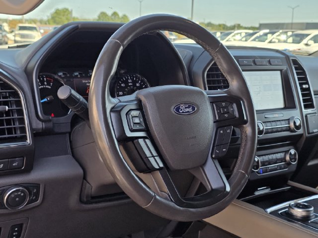 Used 2018 Ford Expedition Limited w/ Equipment Group 301A RWD image 31