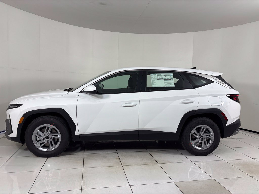 New 2026 Hyundai Tucson SE FWD image 2