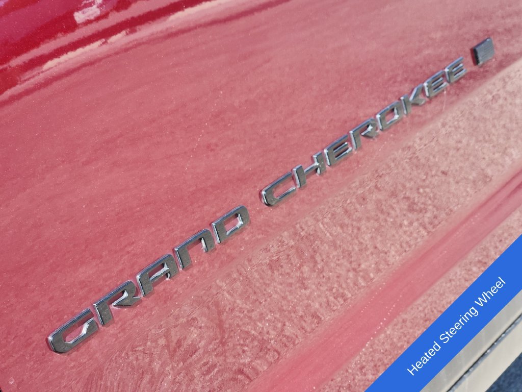 Used 2025 Jeep Grand Cherokee Altitude AWD/4WD image 15