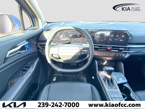 New 2026 Kia Sportage EX w/ EX Panorama Roof Package image 17