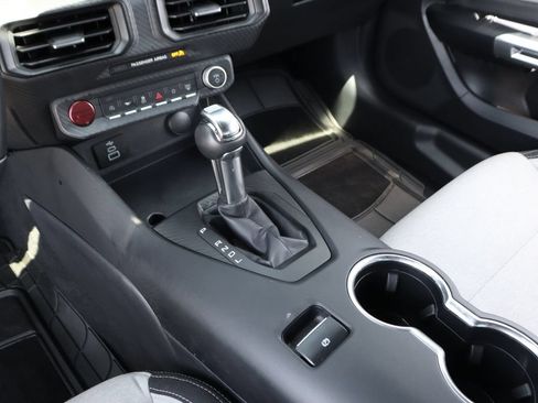 Used 2025 Ford Mustang Coupe RWD image 32