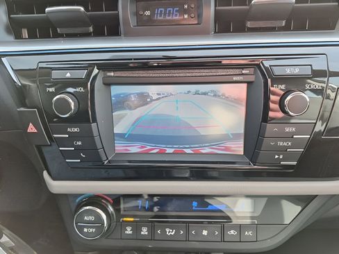 Used 2016 Toyota Corolla LE image 43