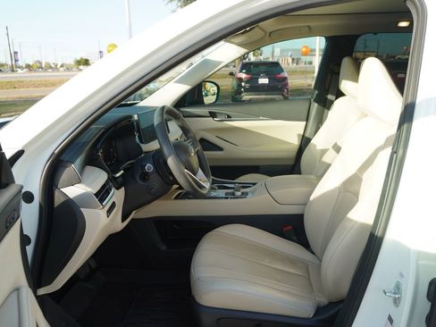 Used 2023 INFINITI QX60 Luxe image 19