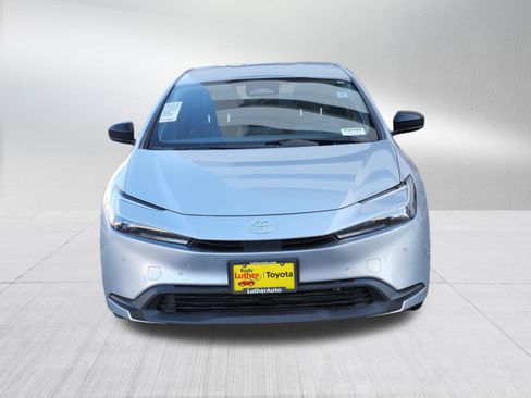 Certified 2025 Toyota Prius LE image 2