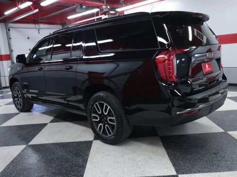 Used 2023 GMC Yukon XL AT4 w/ AT4 Premium Plus Package image 6
