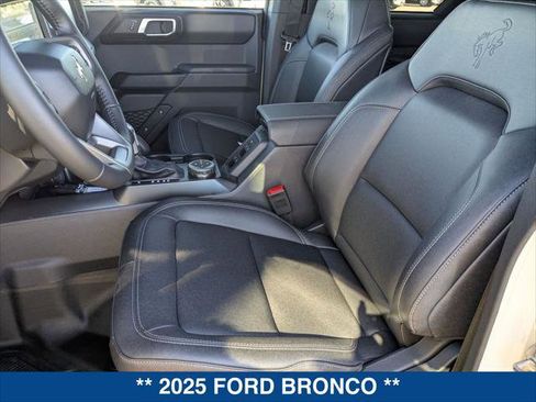 New 2025 Ford Bronco Badlands image 15