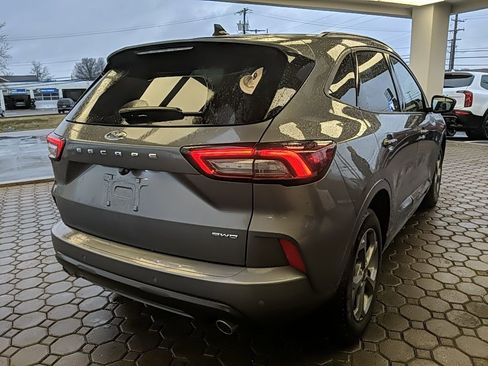 Used 2024 Ford Escape ST-Line w/ Tech Pack #1 image 5