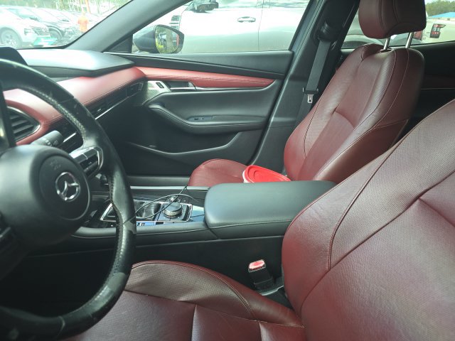 Used 2021 MAZDA MAZDA3 s FWD image 9
