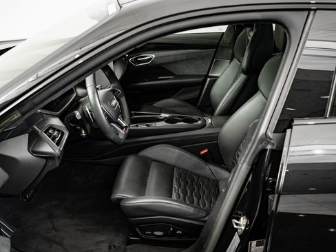 Used 2022 Audi RS e-tron GT w/ Carbon Performance Package image 22