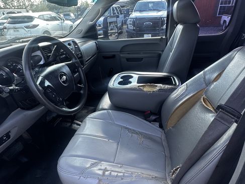 Used 2013 Chevrolet Silverado 3500 W/T image 12