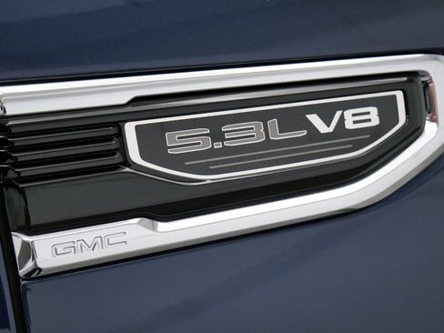Used 2023 GMC Sierra 1500 SLT AWD/4WD image 10
