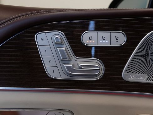 Used 2021 Mercedes-Benz Maybach GLS 600 4MATIC image 21