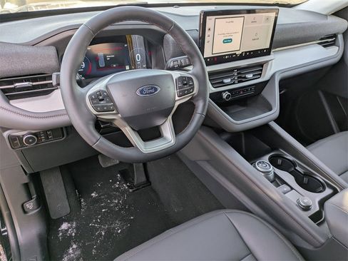 New 2026 Ford Explorer Active w/ Active Comfort Package image 10