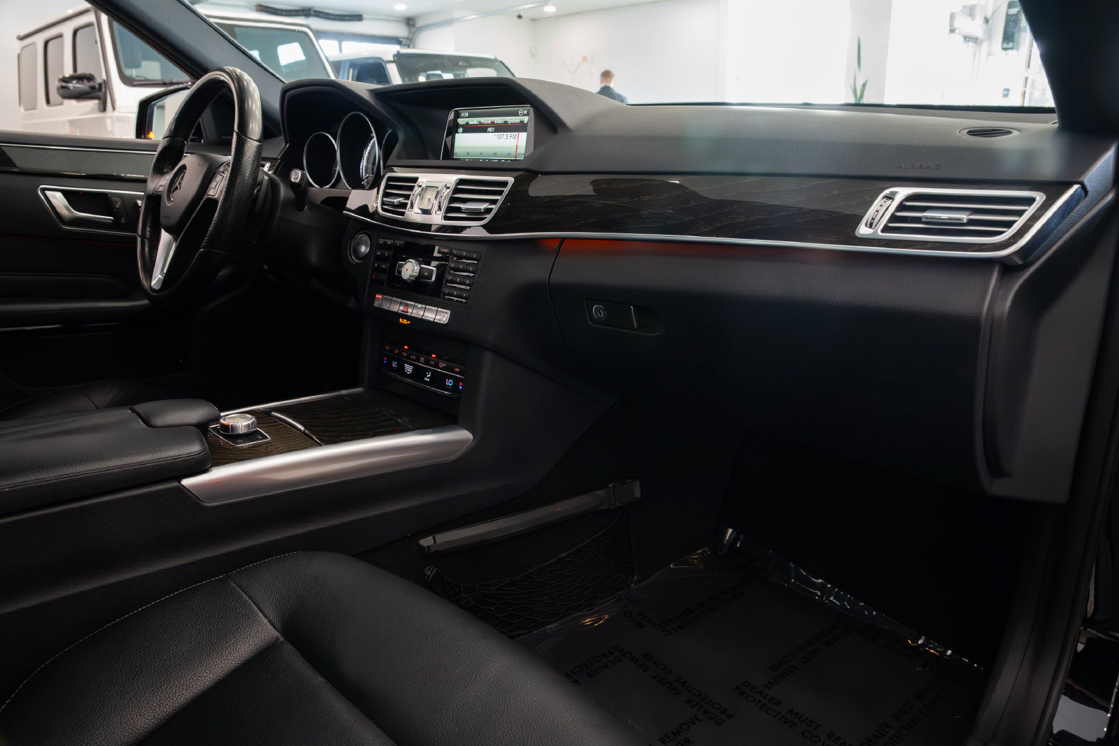 Used 2015 Mercedes-Benz E 250 BlueTEC Sedan image 26