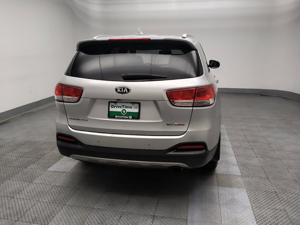 Used 2017 Kia Sorento EX FWD image 7