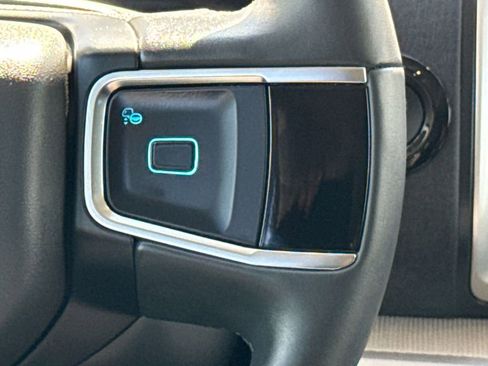 Certified 2025 Ford Expedition Active image 19