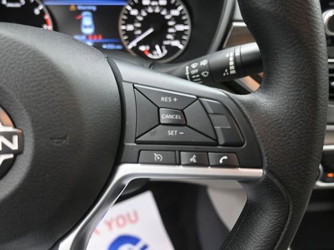 Used 2025 Nissan Altima 2.5 SV FWD image 7