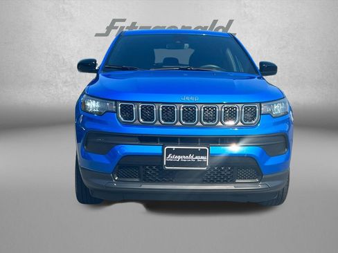 Used 2023 Jeep Compass Sport AWD/4WD image 6