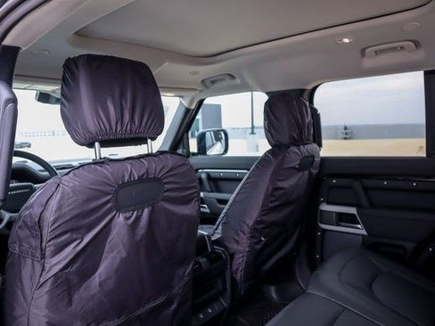 Used 2024 Land Rover Defender 110 S image 29