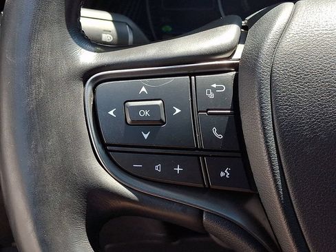 Used 2024 Lexus UX 250h AWD w/ Premium Package image 24