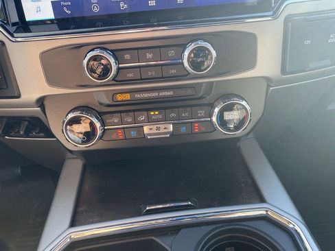 Used 2022 Ford F350 Lariat w/ Lariat Ultimate Package image 15