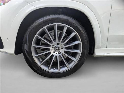 Used 2024 Mercedes-Benz GLE 350 4MATIC image 24