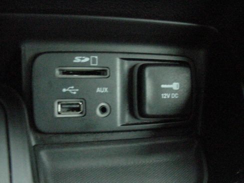 Used 2014 Jeep Cherokee Trailhawk w/ Comfort/Convenience Group image 27