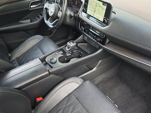 Used 2023 Nissan Rogue Platinum AWD/4WD image 17
