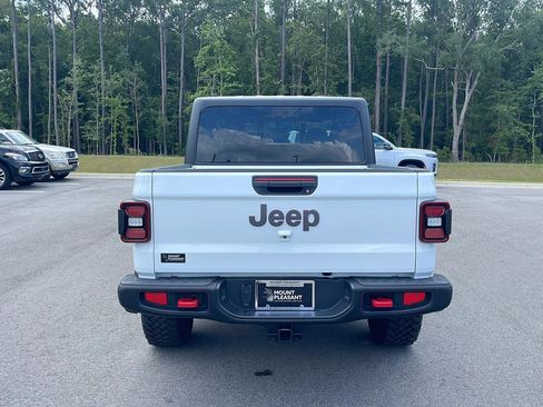 Used 2023 Jeep Gladiator Rubicon w/ LED Lighting Group AWD/4WD image 6