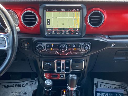 Used 2019 Jeep Wrangler Unlimited Rubicon w/ Advanced Safety Group AWD/4WD image 21