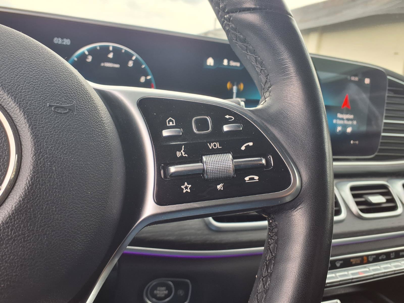 Used 2023 Mercedes-Benz GLS 450 4MATIC image 31