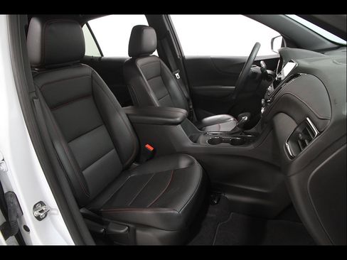 Certified 2024 Chevrolet Equinox RS w/ RS Leather Package AWD/4WD image 16