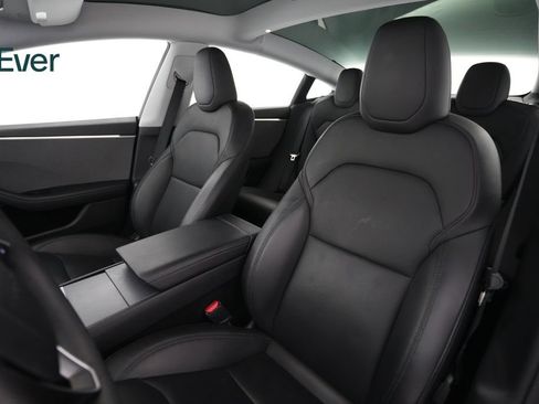 Used 2024 Tesla Model 3 Standard Range RWD image 4