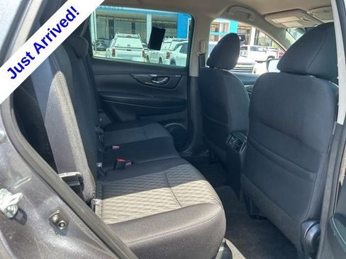 Used 2018 Nissan Rogue S FWD image 28