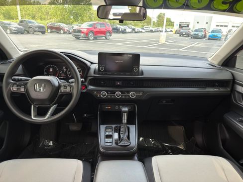 Used 2025 Honda CR-V EX image 28
