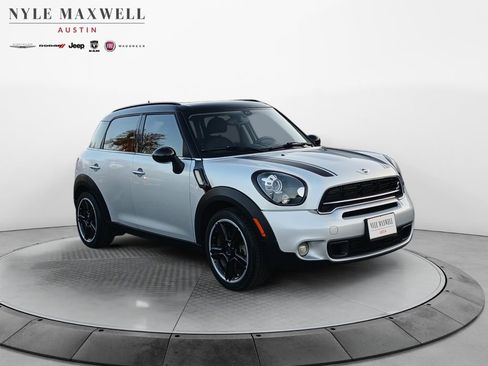 Used 2015 MINI Cooper Countryman S image 2