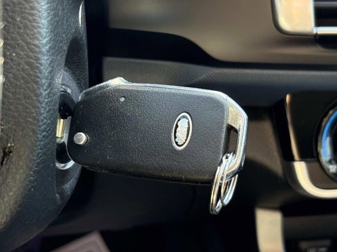 Used 2021 Kia Seltos S image 30